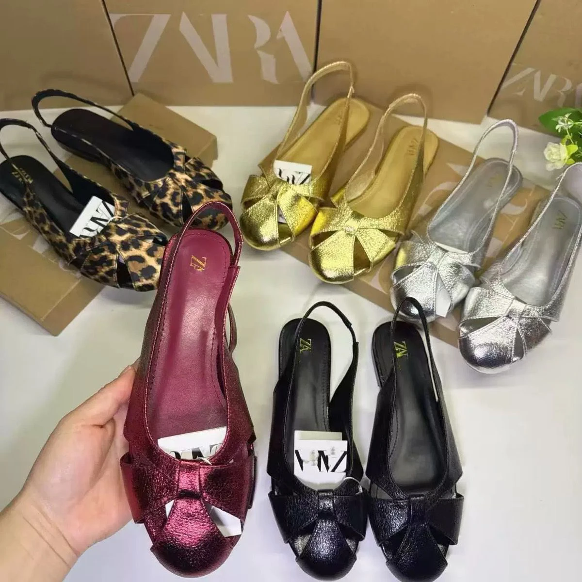 Women's Flat Sandals