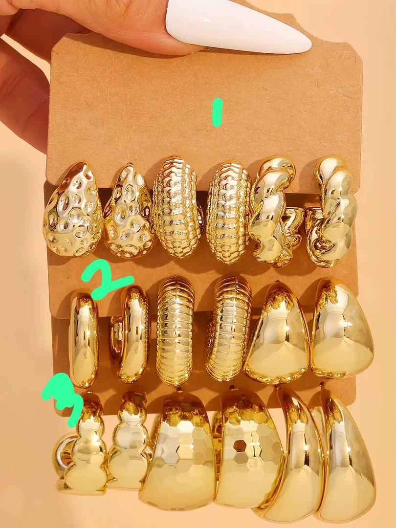 gold-toned hoop earrings