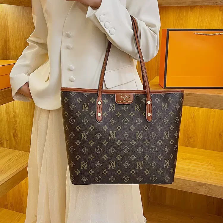 Fashion Ladies Leather patterned shoulder tote bag