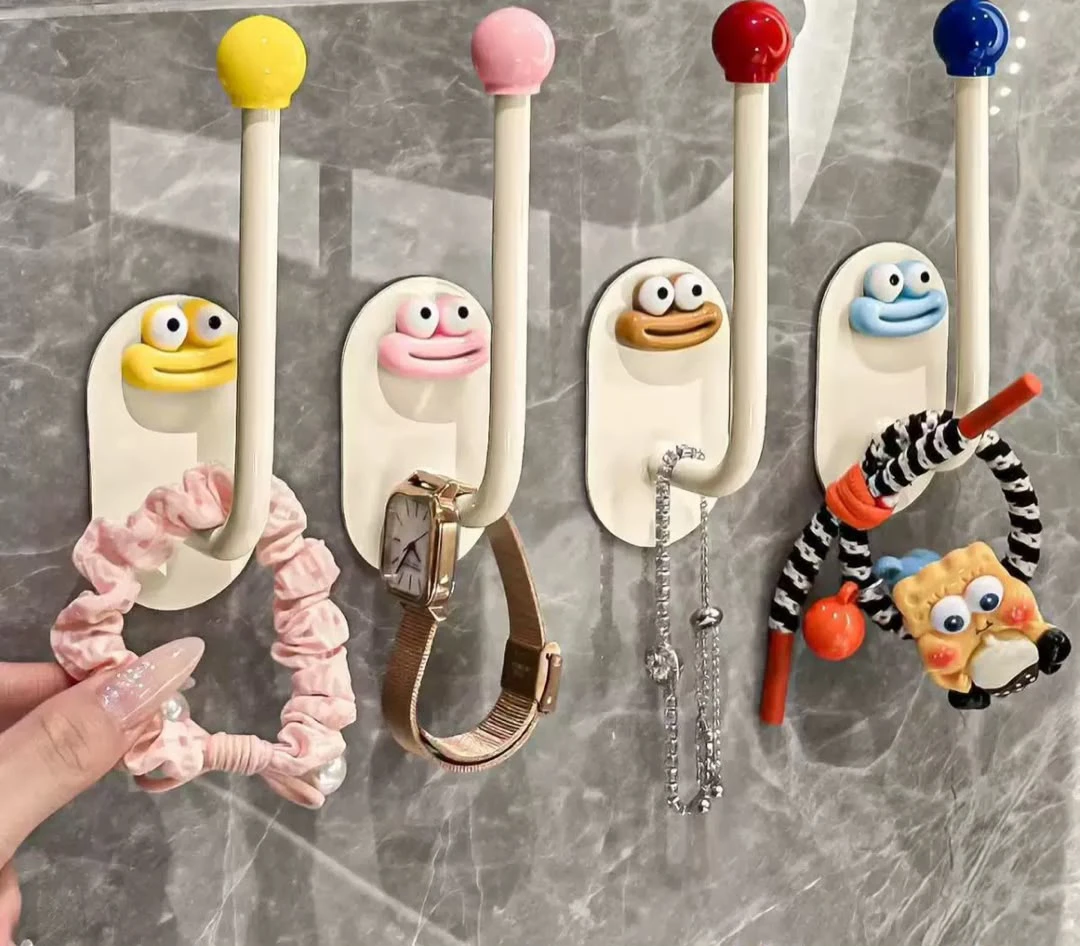 Wall hook for jewelry