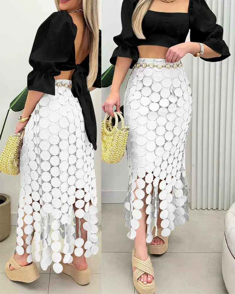Water-soluble embroidered skirt