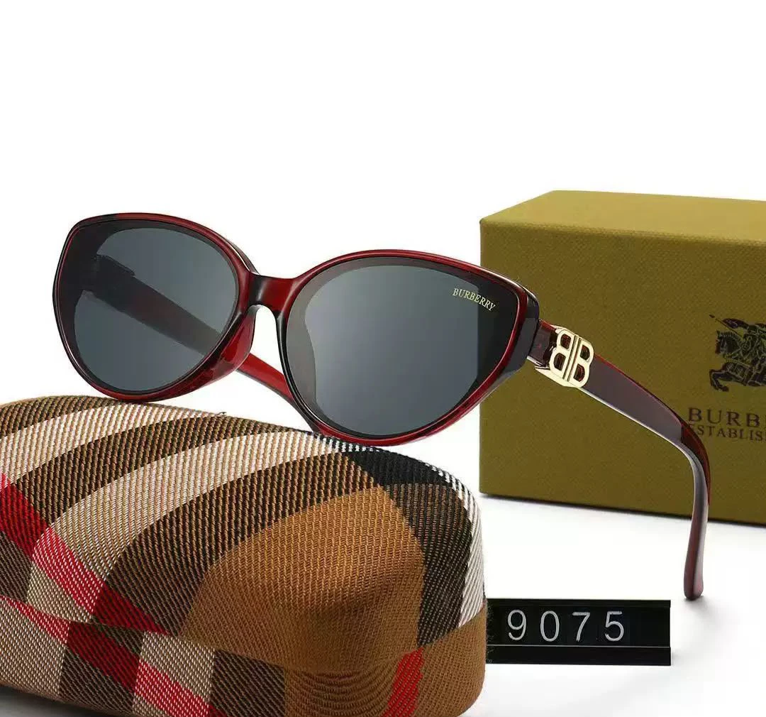 Burberry large frame sunglasses thumbnail