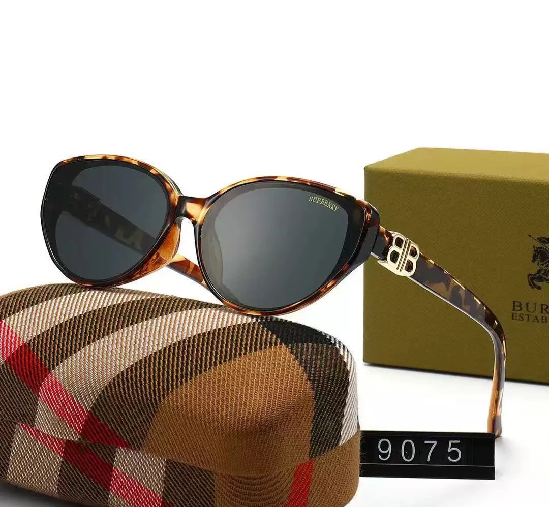 Burberry large frame sunglasses thumbnail