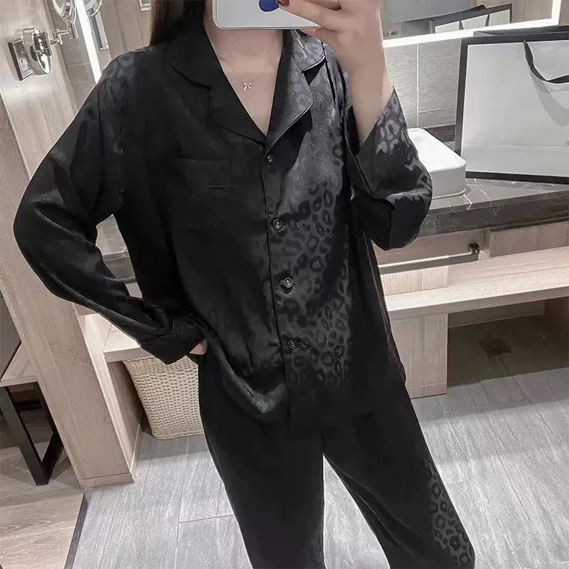 Long sleeve pajamas
