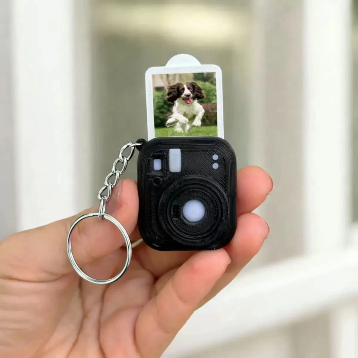 3d printed polaroid keychain thumbnail