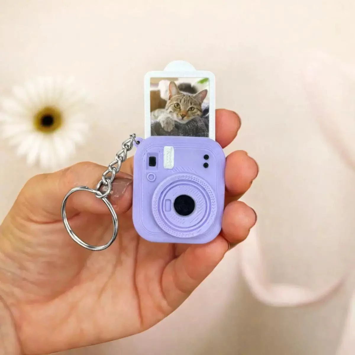 3d printed polaroid keychain thumbnail