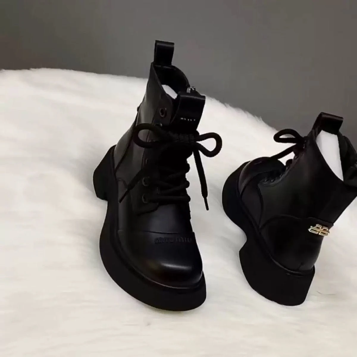 Women's boots