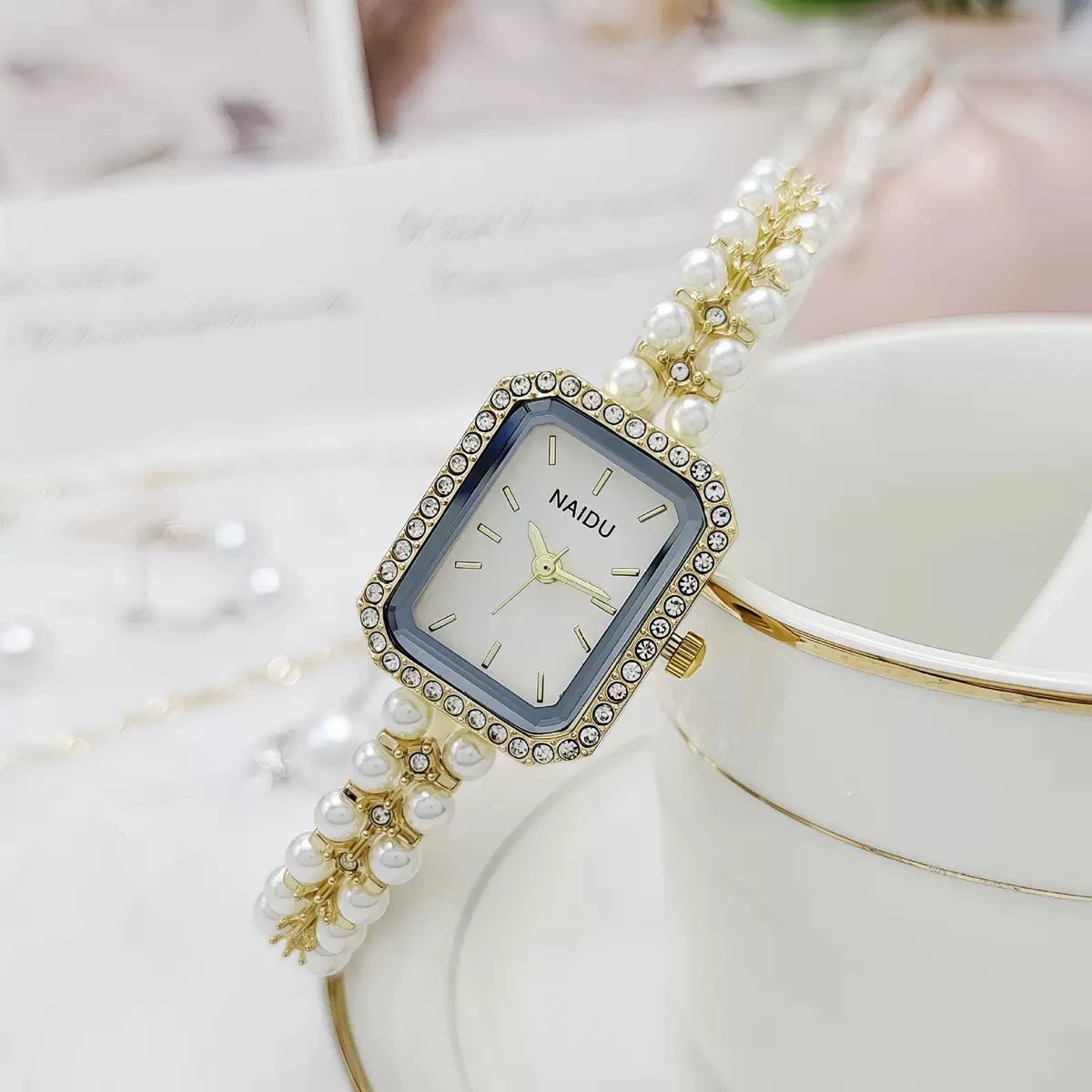 New Pearl Strap Ladies Watch