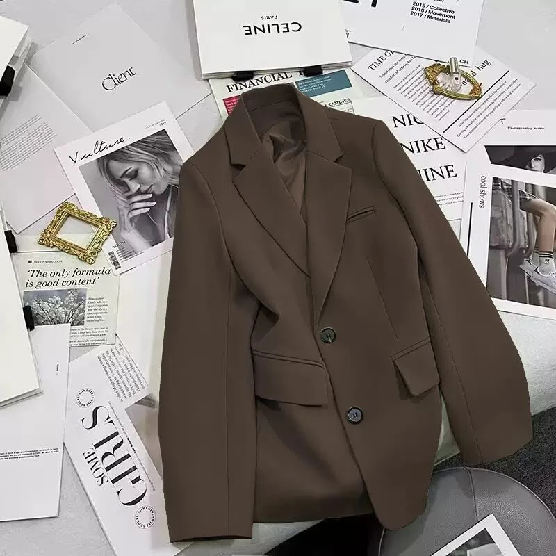 Casual and elegant jacket suit thumbnail