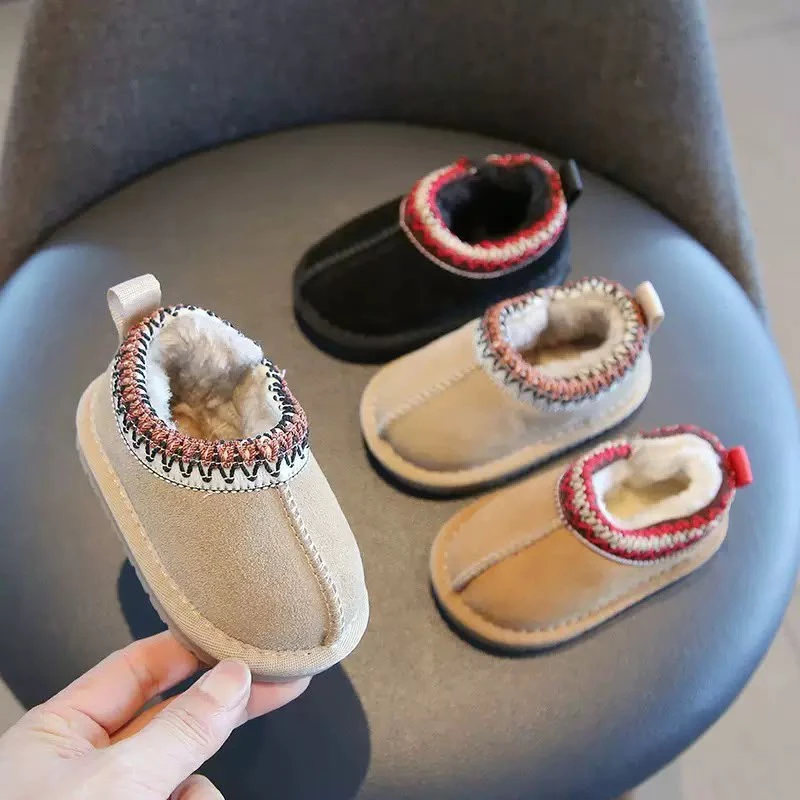 Baby's short boots