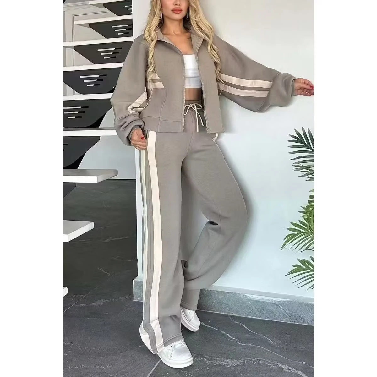 Y2K Striped Zipper Top Jacket Casual Sports Suit for Women thumbnail