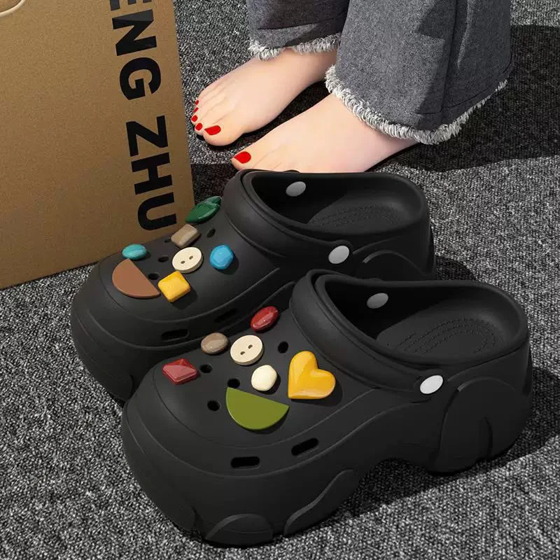 Outdoor Crocs for ladies thumbnail