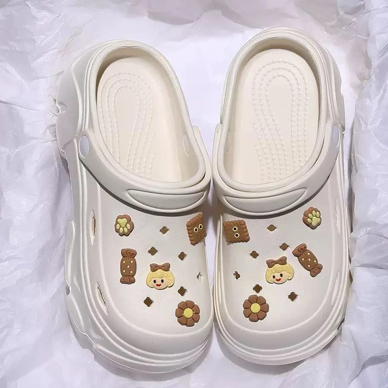 Thick-Soled Outdoor Slippers with a Stepping-On-Clouds Feel, Non-Slip Beach Sandals for Women