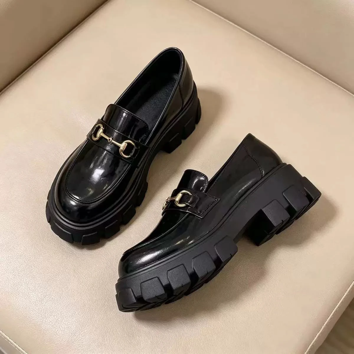 Women's  Style Slip-On  Glossy Leather