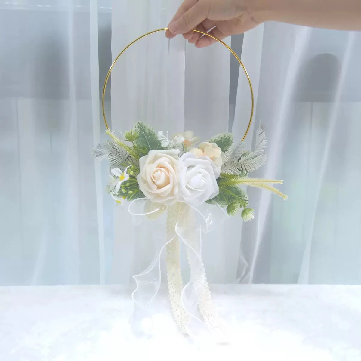 Ring shaped bridal bouquet