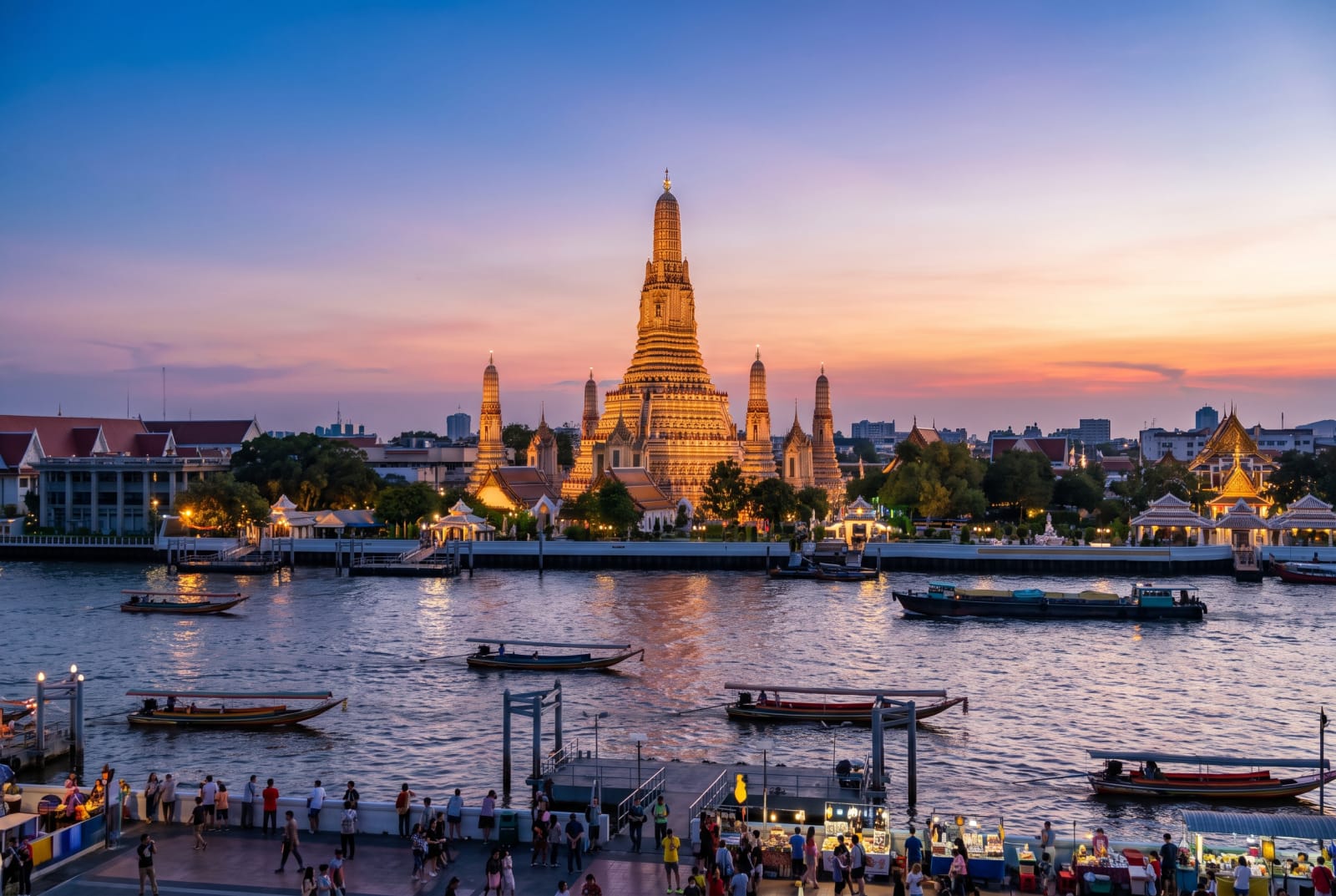 Wat Arun, Temple of Dawn — riverside at sunset