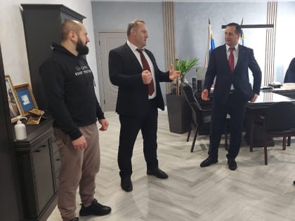 Глава местной администрации городского округа Баксан Хачим Мамхегов встретился с тренерами сборной Кабардино-Балкарии по регби