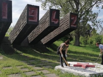 В Майском провели субботник