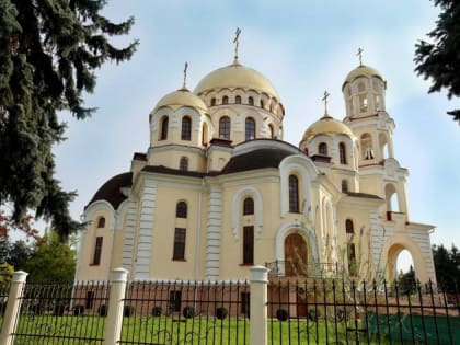 Казбек Коков поздравил православных христиан Кабардино-Балкарии с праздником Пасхи