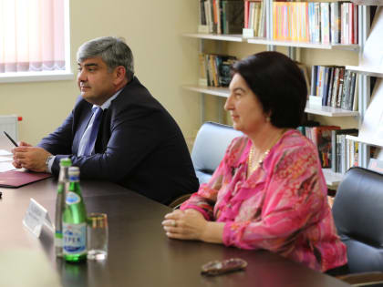 Казбек Коков обсудил с учителями актуальные вопросы системы образования