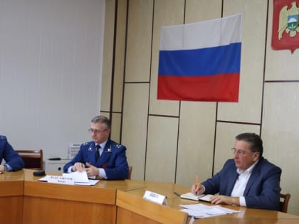 В Терском районе обсудили задолженность за энергоресурсы