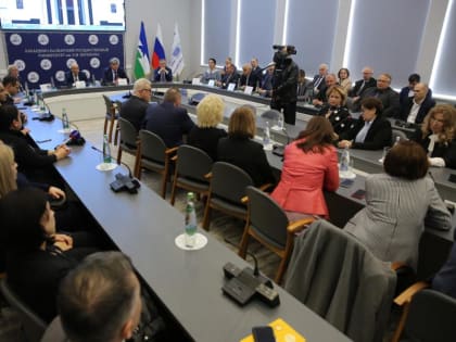 Казбек Коков поздравил коллектив Кабардино-Балкарского государственного университета им. Х.М.Бербекова с юбилеем вуза