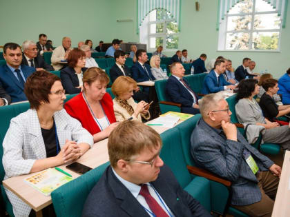 Рустам Абдулхаликов принял участие в совещании проректоров в Башкирском ГАУ