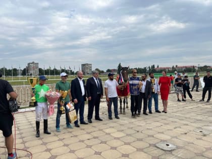 В Нальчике проходит XVIII Международный скаковой митинг «Кубок Эльбруса 2023» в честь государственности республики