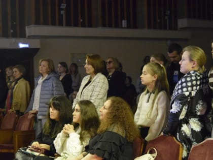 Концерт Сени Сон «Свет семи нот»