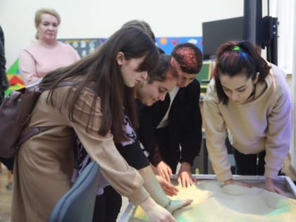 Абитуриенты знают: в педколледже КБГУ готовят учителей будущего