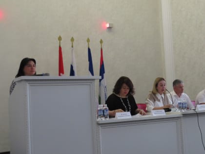 Молодежь и дети КБР получили подарок от профсоюзов к 100-летию республики