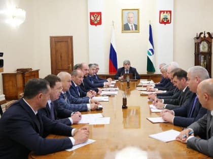 Казбек Коков провел совещание по итогам доклада у Президента России