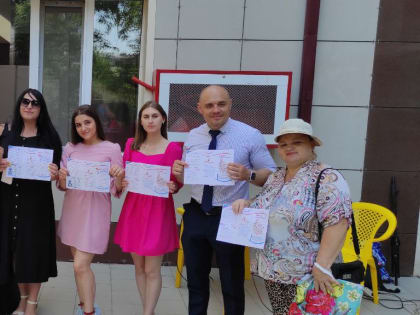 Человеку поможет человек