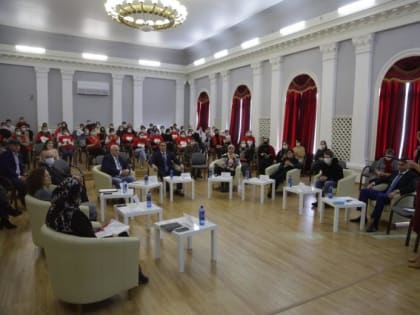 РОЛЬ МОЛОДЕЖИ В РАЗВИТИИ РЕСПУБЛИКИ ОБСУДИЛИ НА ФОРУМЕ МОЛОДЫХ ДЕПУТАТОВ