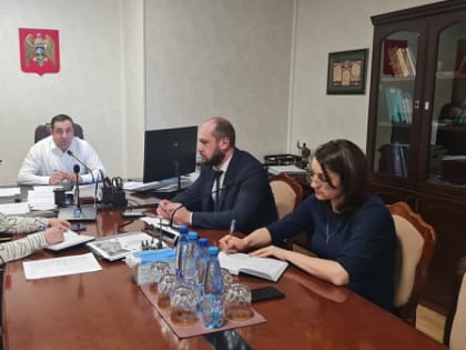 В Минздраве КБР обсудили вопрос готовности медучреждений к работе в условиях повышенной нагрузки из-за «омикрона»