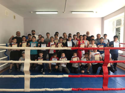 В Баксане прошло первенство по боксу, посвященное 100-летию образования КБР