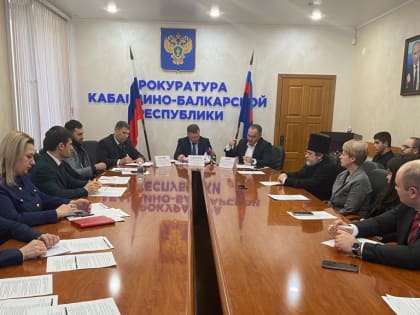 Благочинный принял участие в дискуссионной встрече «Диалог на равных»