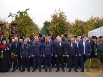 В Беслане под звуки метронома по традиции зачитали имена всех 334 жертв теракта 1-3 сентября 2004 года