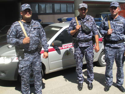 Росгвардейцы задержали подозреваемого в нападении с ножом