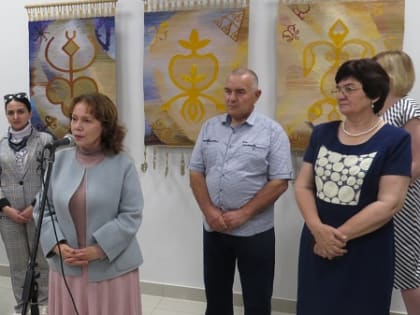Жителей КБР знакомят с искусством Республики Адыгея