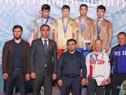 Адам Ульбашев успешно выступил на «Мемориале Асиятилова»