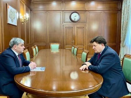 Казбек Коков встретился  с академиком Амираном Ревишвили