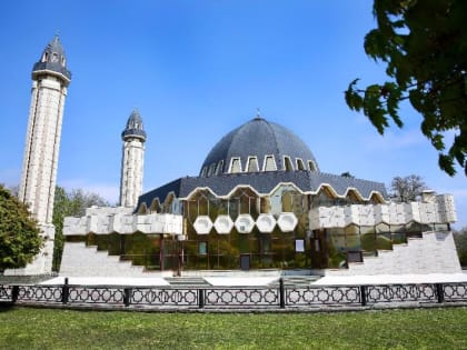Поздравление Главы Кабардино-Балкарской Республики Кокова К.В. с праздником Ураза-Байрам