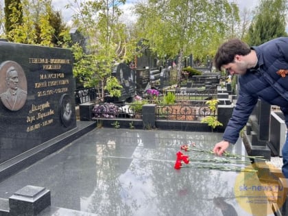 Накануне Дня Победы активисты Молодежного представительства РСО-А в Москве организовали уборку могил