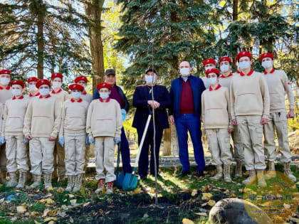 В Карачаево-Черкесии волонтёры приняли участие в акции «Сохраним лес»