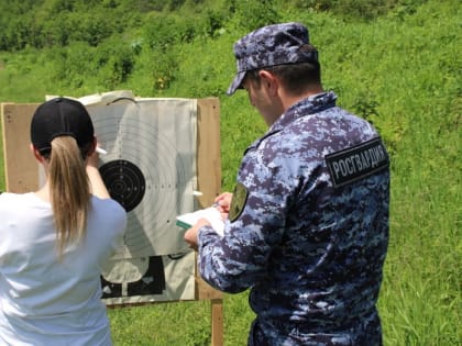 В Кабардино-Балкарии прошли соревнования по служебному биатлону среди росгвардейцев