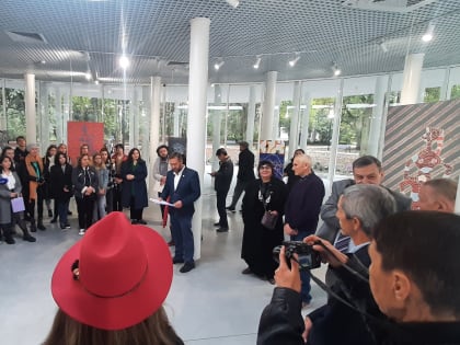 Выставка и мастер-класс художника Руслана Цримова