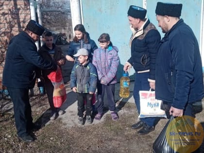 Казаки станицы Галюгаевской помогли нуждающимся землякам