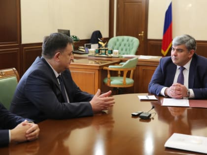 Совещание по вопросам развития ведущих медучреждений республики