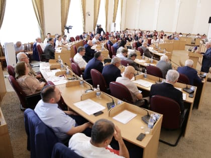 В Парламенте КБР прошло завершающее заседание весенней сессии